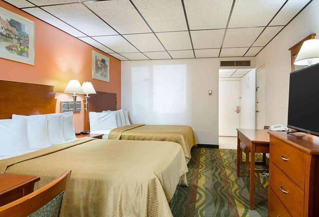 Econo Lodge Mcpherson Quarto foto